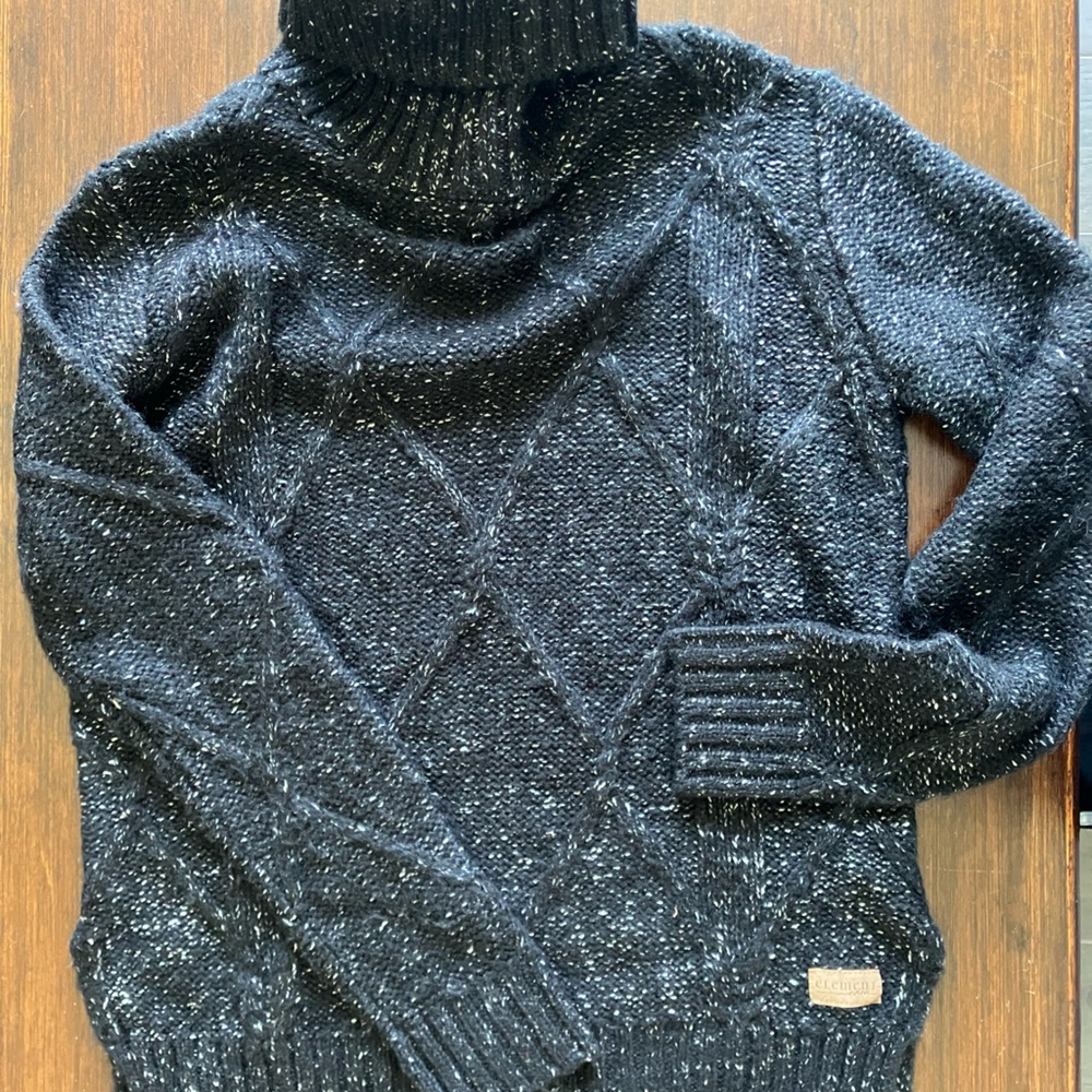 Black and white speckled turtle neck sweater by Element